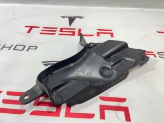 Накладка опоры (стакана) амортизатора, ориг. номер 1081695-00-A, Tesla Model 3 2017-2021