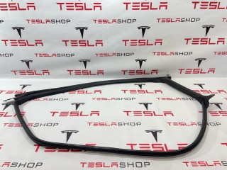 Уплотнитель проема дверного, ориг. номер 1090499-00-K, Tesla Model 3 2017-2021