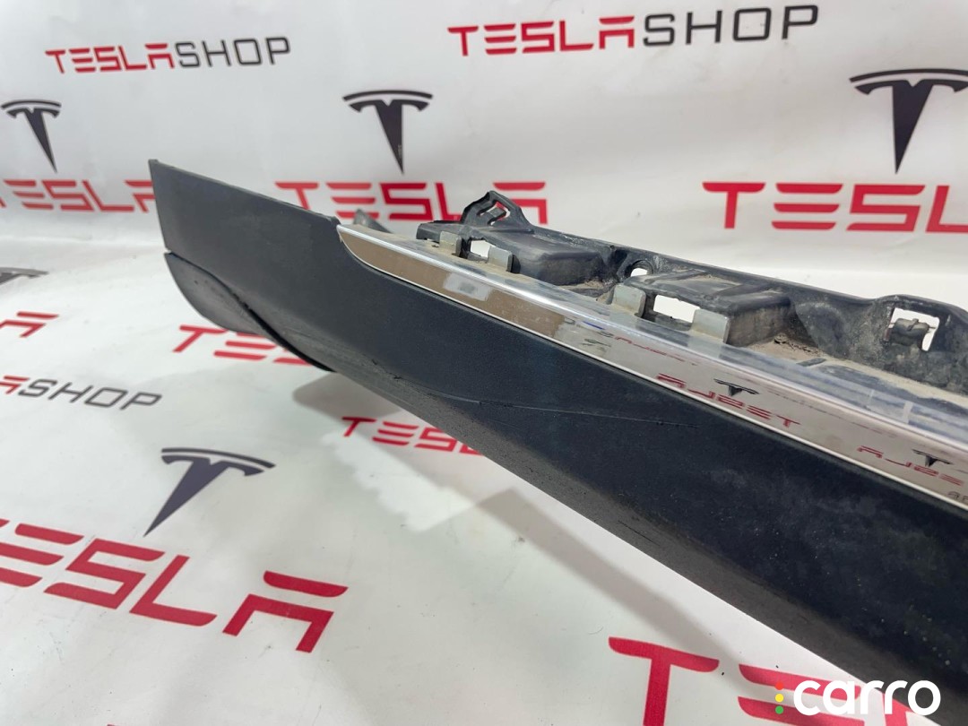 1003697-00-D, 1007313-00-C, 6005875-00-D Накладка порога рокерной панели Tesla Model S 2015г. - фото №5