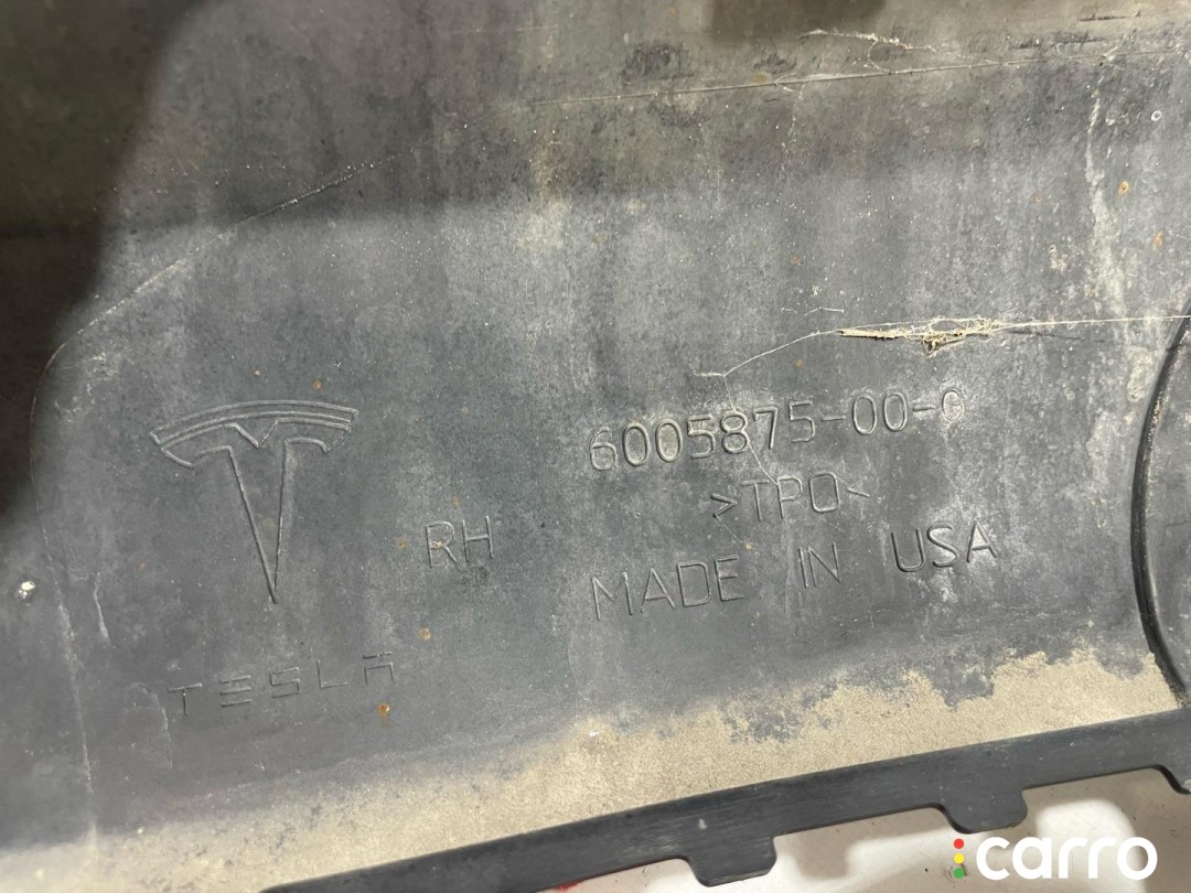1003697-00-D, 1007313-00-C, 6005875-00-D Накладка порога рокерной панели Tesla Model S 2015г. - фото №8