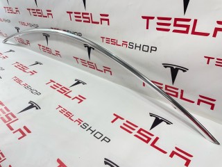 Молдинг кузова боковой, ориг. номер 1083520-00-D, Tesla Model 3 2017-2021