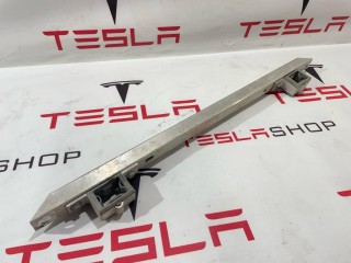 прочая запчасть, ориг. номер 1104777-00-A, Tesla Model 3 2017-2021
