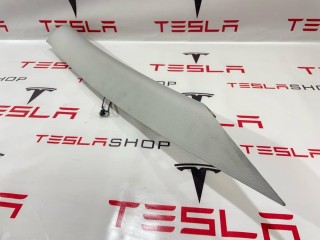 Накладка стойки С, ориг. номер 1086266, 1086265-01-L, 1086265-01-N, Tesla Model 3 2017-2021