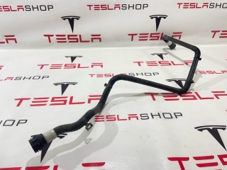 Шланги охлаждающей жидкости, ориг. номер 1077600-00-C, Tesla Model 3 2017-2021