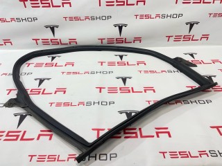 Уплотнитель проема дверного, ориг. номер 1090510-00-K, Tesla Model 3 2017-2021