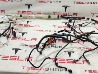 прочая запчасть, ориг. номер 1067955-01-G, Tesla Model 3 2017-2021