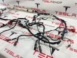 прочая запчасть, ориг. номер 1067955-01-G, Tesla Model 3 2017-2021