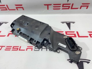 прочая запчасть, ориг. номер 1666968-00-C, 1106394-32-N, Tesla Model Y 2020-2026