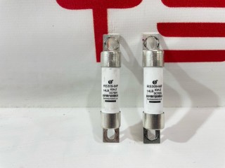 Предохранитель выс. основной батареи RS309-MF 14LB DC700V 63A, ориг. номер 5020206, 1666968-00-C, RS309-MF, Tesla Model 3 2021-2024