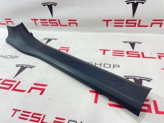 Накладка дверного порога, ориг. номер 1626481-98-B, Tesla Model X рест 2021-2026