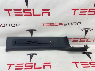 Накладка дверного порога, ориг. номер 1626484-00-A, 1626479-00-C, Tesla Model X рест 2021-2026