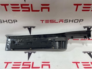 Накладка дверного порога, ориг. номер 1626484-00-A, 1626479-00-C, Tesla Model X рест 2021-2026
