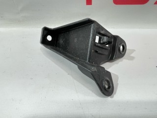 Кронштейн пластика стеклоочистителей, ориг. номер 1669317-00-B, Tesla Model X рест 2021-2026
