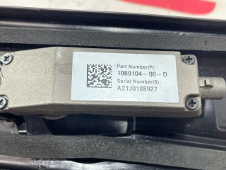 Накладка стойки B, наружная, ориг. номер 1069104-00-D, 161425000E, 161973590E, Tesla Model X рест 2021-2026