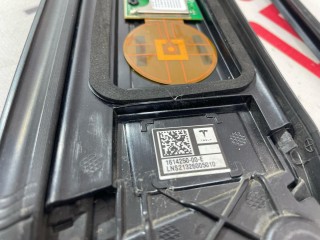 Накладка стойки B, наружная, ориг. номер 1069104-00-D, 161425000E, 161973590E, Tesla Model X рест 2021-2026