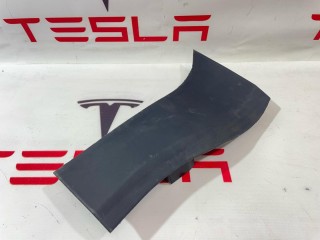 Накладка стойки А, (средняя высота), ориг. номер 1624483-00-A, 1624488-00-B, Tesla Model X рест 2021-2026
