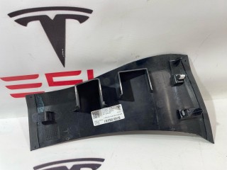 Накладка стойки А, (средняя высота), ориг. номер 1624483-00-A, 1624488-00-B, Tesla Model X рест 2021-2026