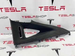 Накладка стойки С, ориг. номер 1035960-16-E, 1052890-00-C, Tesla Model X рест 2021-2026