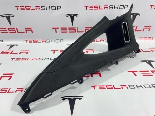 Накладка стойки С, ориг. номер 1052889-00-C, 1035957-00-F, Tesla Model X рест 2021-2026