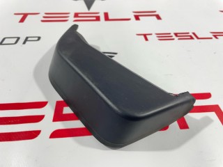 Крышка фонаря багажника, ориг. номер 1058813-00-B, Tesla Model X рест 2021-2026