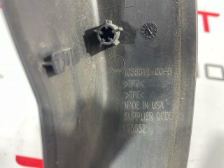 Крышка фонаря багажника, ориг. номер 1058812-00-B, Tesla Model X рест 2021-2026