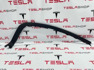 Накладка проема подъемной задней двери, ориг. номер 1105123-00-E, Tesla Model X рест 2021-2026