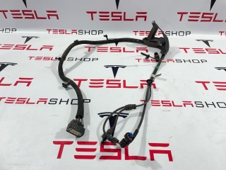 прочая запчасть, ориг. номер 1420417-00-B, 1420783-00-D, Tesla Model X  [рестайлинг] 2021-2026