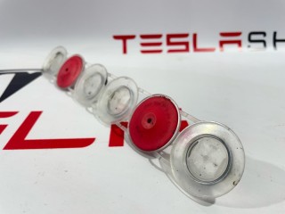 Клапан вентиляции основной батареи, ориг. номер 1059325-00-A, 1101082-00-A, Tesla Model S