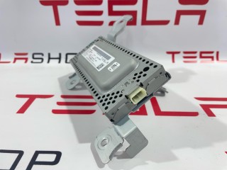 Радио FM/HD/XM, ориг. номер 1622932-00-A, 1622932-99-B, Tesla Model X рест 2021-2026