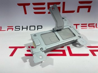 Радио FM/HD/XM, ориг. номер 1622932-00-A, 1622932-99-B, Tesla Model X рест 2021-2026