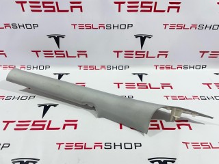 Накладка стойки С, ориг. номер 1086269-01-J, Tesla Model 3 2017-2021