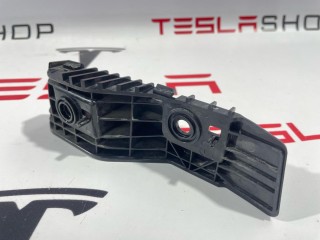 Кронштейн крепления фонаря, ориг. номер 1083992-00-D, Tesla Model 3 2017-2021