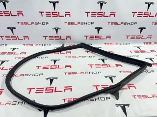 Уплотнитель проема дверного, ориг. номер 1090510-00-K, Tesla Model 3 2017-2021