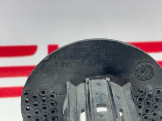 Кронштейн крепления парктроника, ориг. номер 1088438-00-A, Tesla Model 3 2017-2021