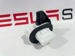 Клипса крепления заднего сиденья, ориг. номер 1099583-00-C, Tesla Model 3 2017-2021