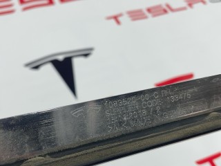 Молдинг кузова боковой, ориг. номер 1083520-00-D, Tesla Model 3 2017-2021