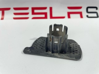 Кронштейн крепления парктроника, ориг. номер 1088440-00-A, Tesla Model 3 2017-2021