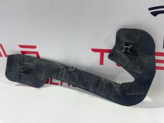 Кронштейн крепления фары противотуманной правой, ориг. номер 1089450-00-A, Tesla Model 3 2017-2021