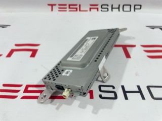 Радио FM/HD/XM, ориг. номер 1079749-00-D, Tesla Model 3 2017-2021