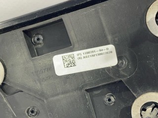 Отражатель фонаря на заднем крыле, ориг. номер 1100781-99-D, Tesla Model 3 2017-2021
