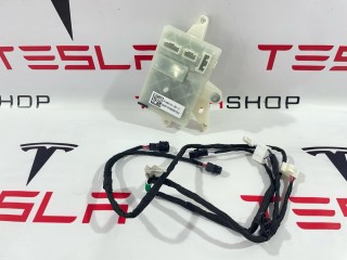 прочая запчасть, ориг. номер 1495114-00-C, 1486940-00-A, Tesla Model 3 2017-2021