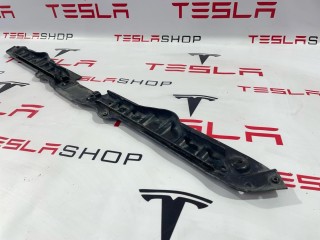 Кронштейн крепления батареи, ориг. номер 1100055-01-C, Tesla Model 3 2017-2021
