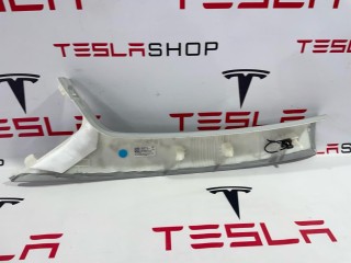 Накладка стойки А, ориг. номер 1086241-81-I, Tesla Model 3 2017-2021