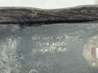 Обтекатель накладки порога, ориг. номер 1003697-00-D, 1003697-00-C, Tesla Model S 2012-2016