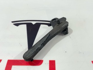 Кронштейн направляющая люка, ориг. номер 6008664-00-E, Tesla Model S 2012-2016