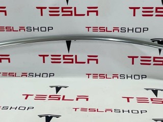 Молдинг кузова боковой, ориг. номер 1083520-00-D, Tesla Model 3 2017-2021
