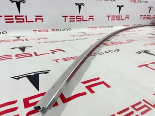 Молдинг кузова боковой, ориг. номер 1083520-00-D, Tesla Model 3 2017-2021