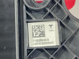 Накладка стойки B, наружная, ориг. номер 1109253-00-G, 1092978-00-C, 1100437-00-D, Tesla Model 3 2017-2021