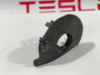 Кронштейн крепления парктроника, ориг. номер 1088442-00-B, Tesla Model 3 2017-2021