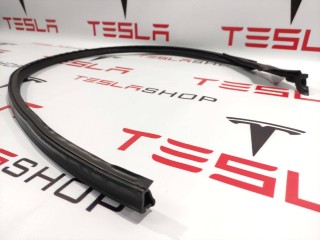 Уплотнитель проема дверного, ориг. номер 1032147-00-C, Tesla Model X 2015-2021